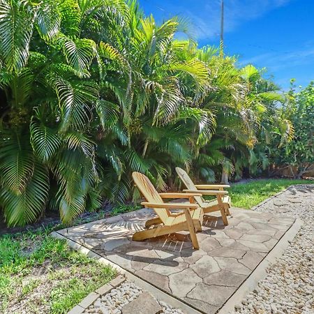 Cozy Beach House - 5 Minutes From Vanderbilt Beach Naples Exterior photo