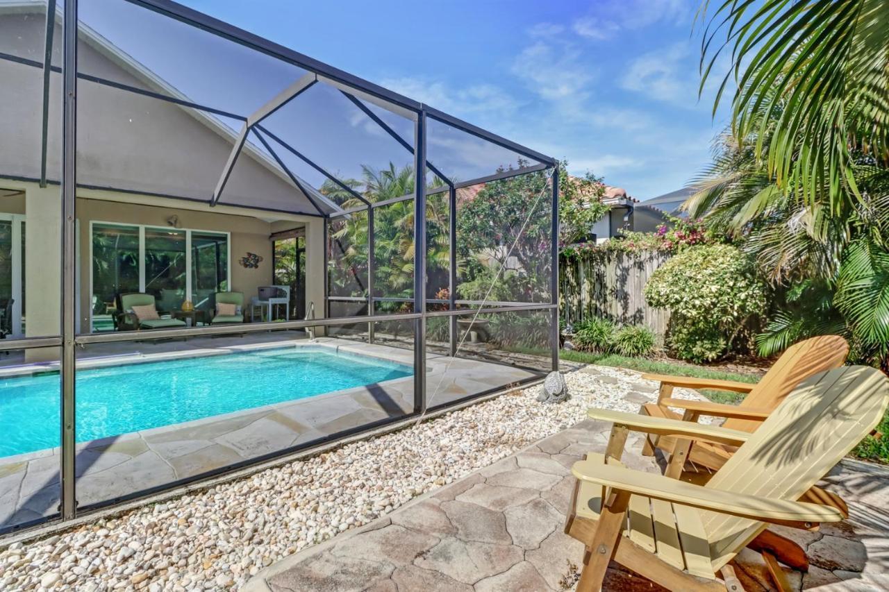 Cozy Beach House - 5 Minutes From Vanderbilt Beach Naples Exterior photo